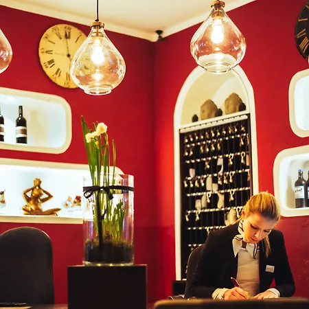 Thehotel At Lippischer Hof فندق 4*