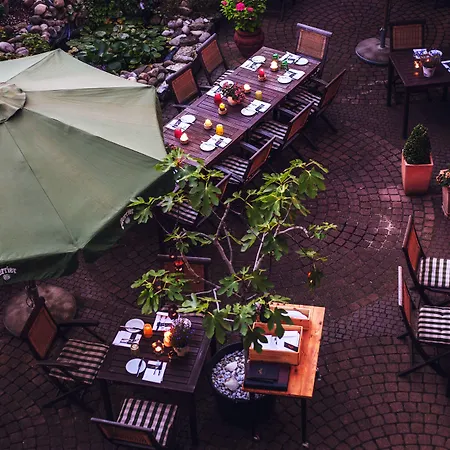 מלון Thehotel At Lippischer Hof 4*