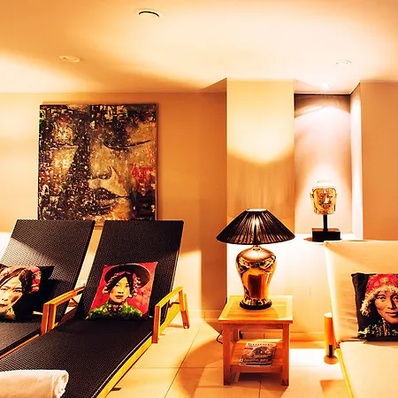 Thehotel At Lippischer Hof 4*