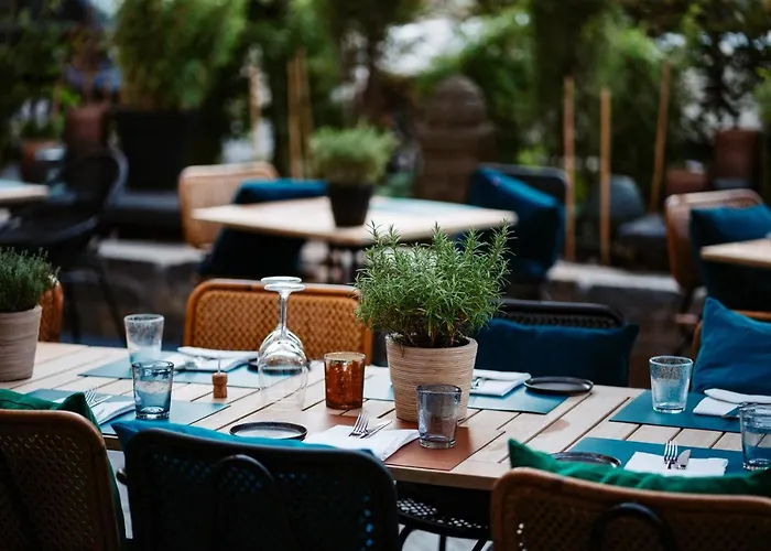 Thehotel At Lippischer Hof 4*